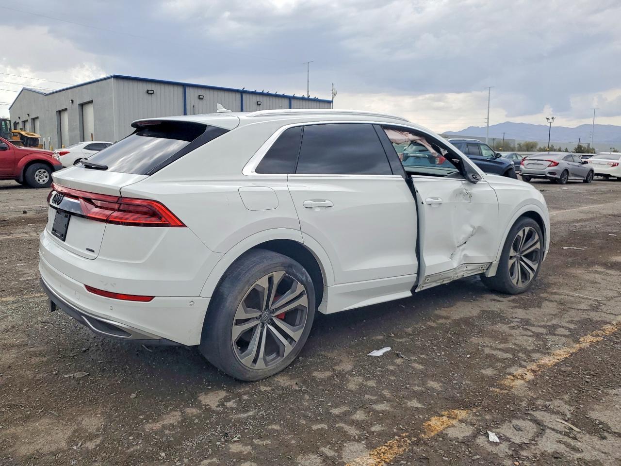2019 Audi Q8 Premium Plus - Image 3