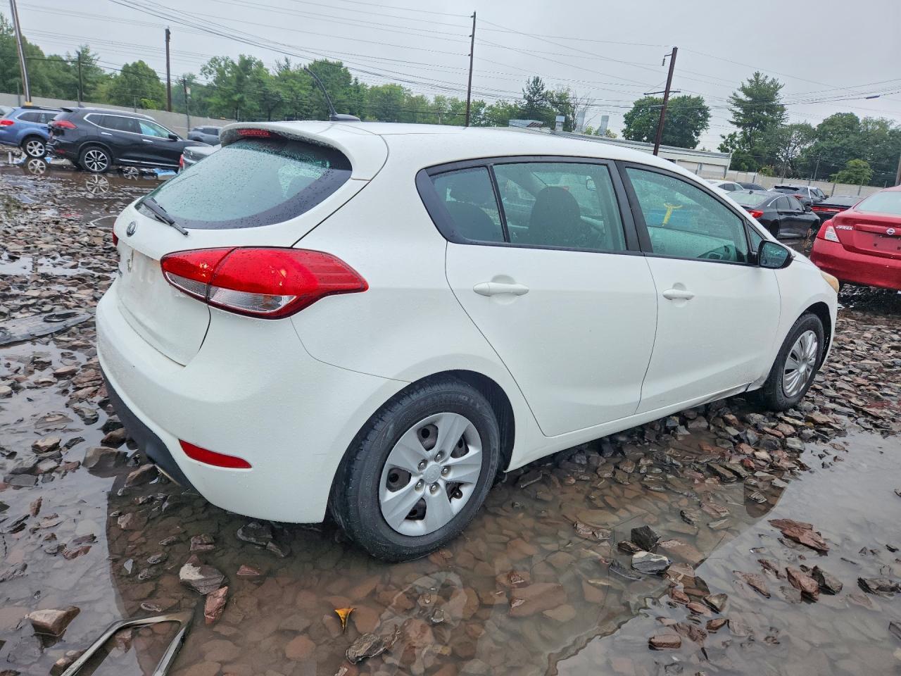 2017 Kia Forte5 Lx - Фото 3