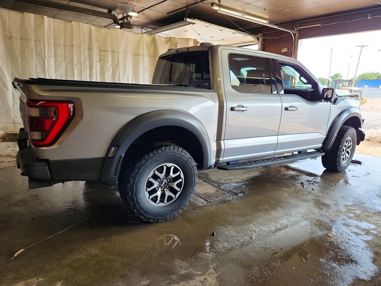 2023 Ford F150 Raptor - Фото 3