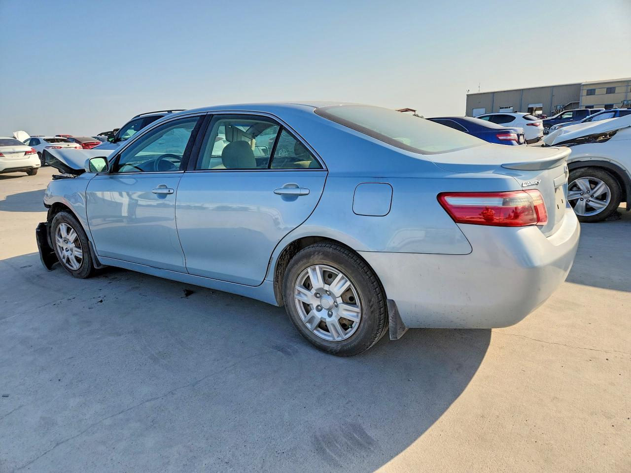 2007 Toyota Camry Le - Фото 2