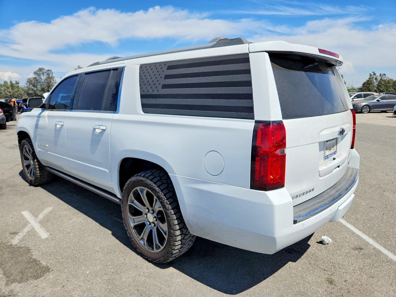 2017 Chevrolet Suburban C1500 Premier - Image 2
