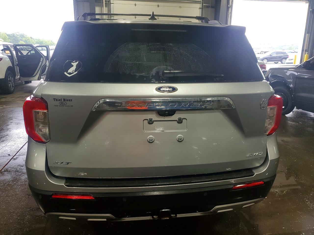 2022 Ford Explorer Xlt - Image 6