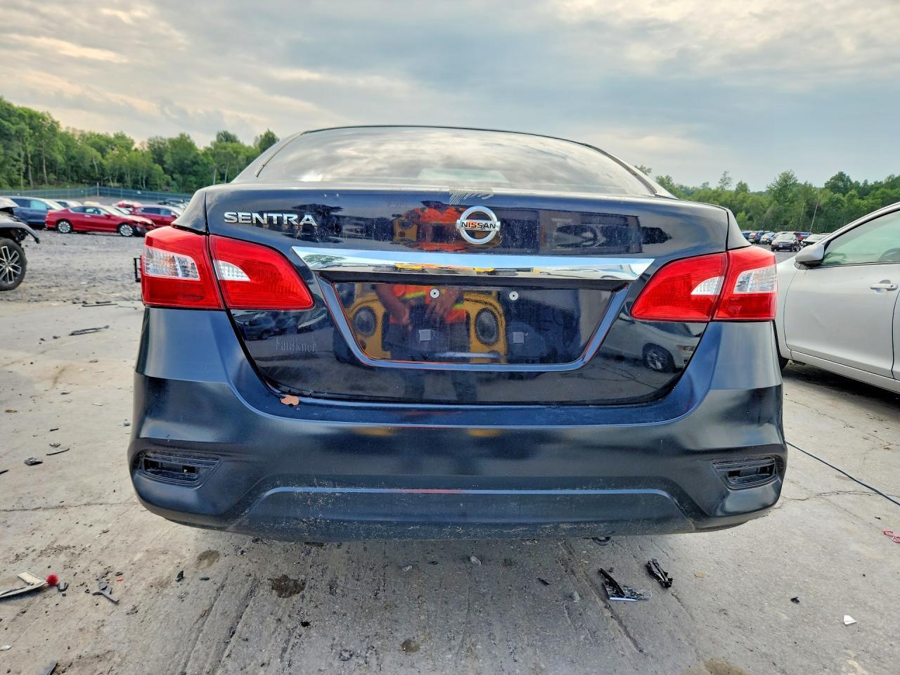 2017 Nissan Sentra - Фото 6