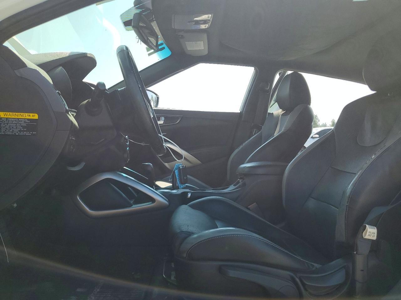 2016 Hyundai Veloster Turbo - Image 7