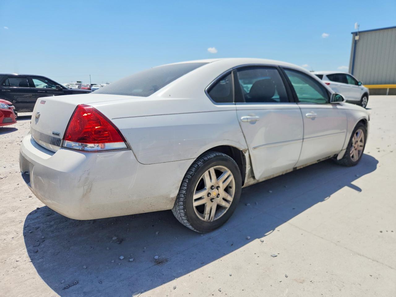 2011 Chevrolet Impala Lt - Фото 3