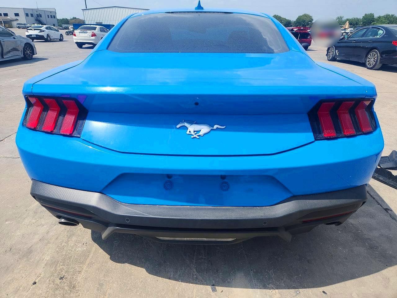 2025 Ford Mustang - Image 6