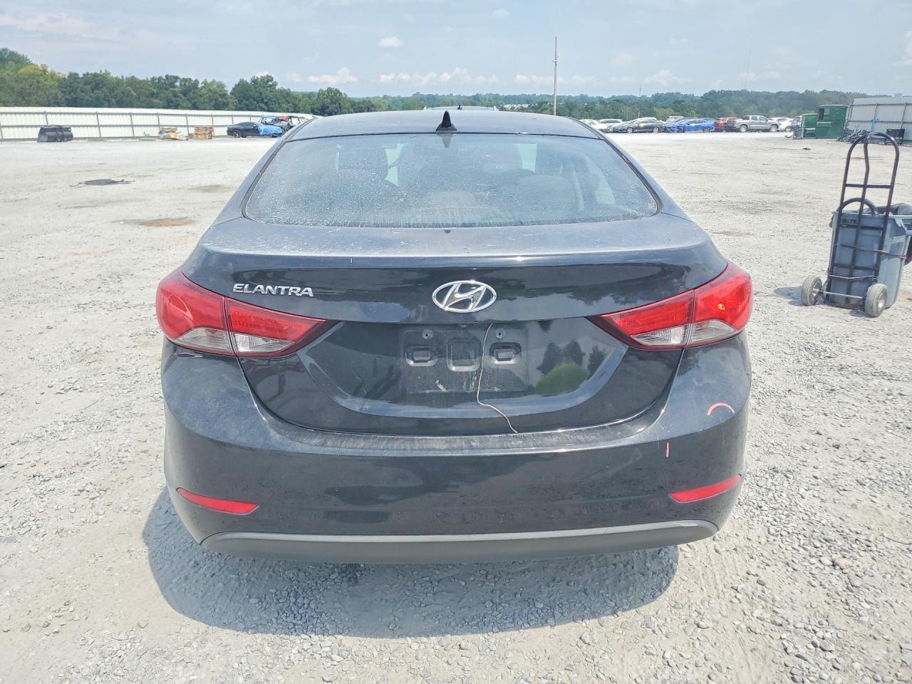 2015 Hyundai Elantra Se - Фото 6