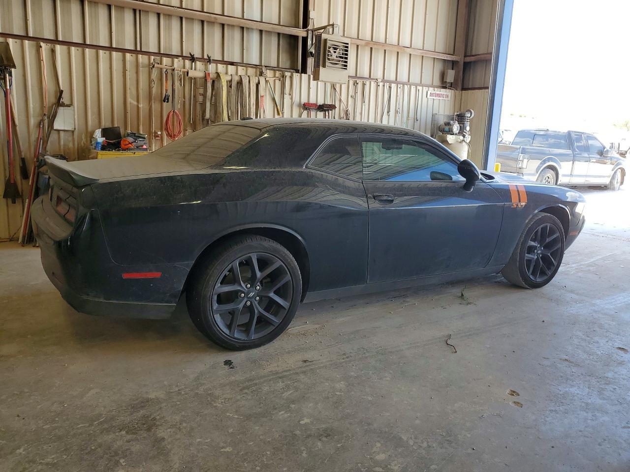 2019 Dodge Challenger Sxt - Image 3