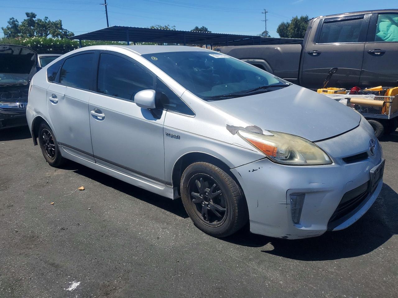 2011 Toyota Prius Two - Image 4