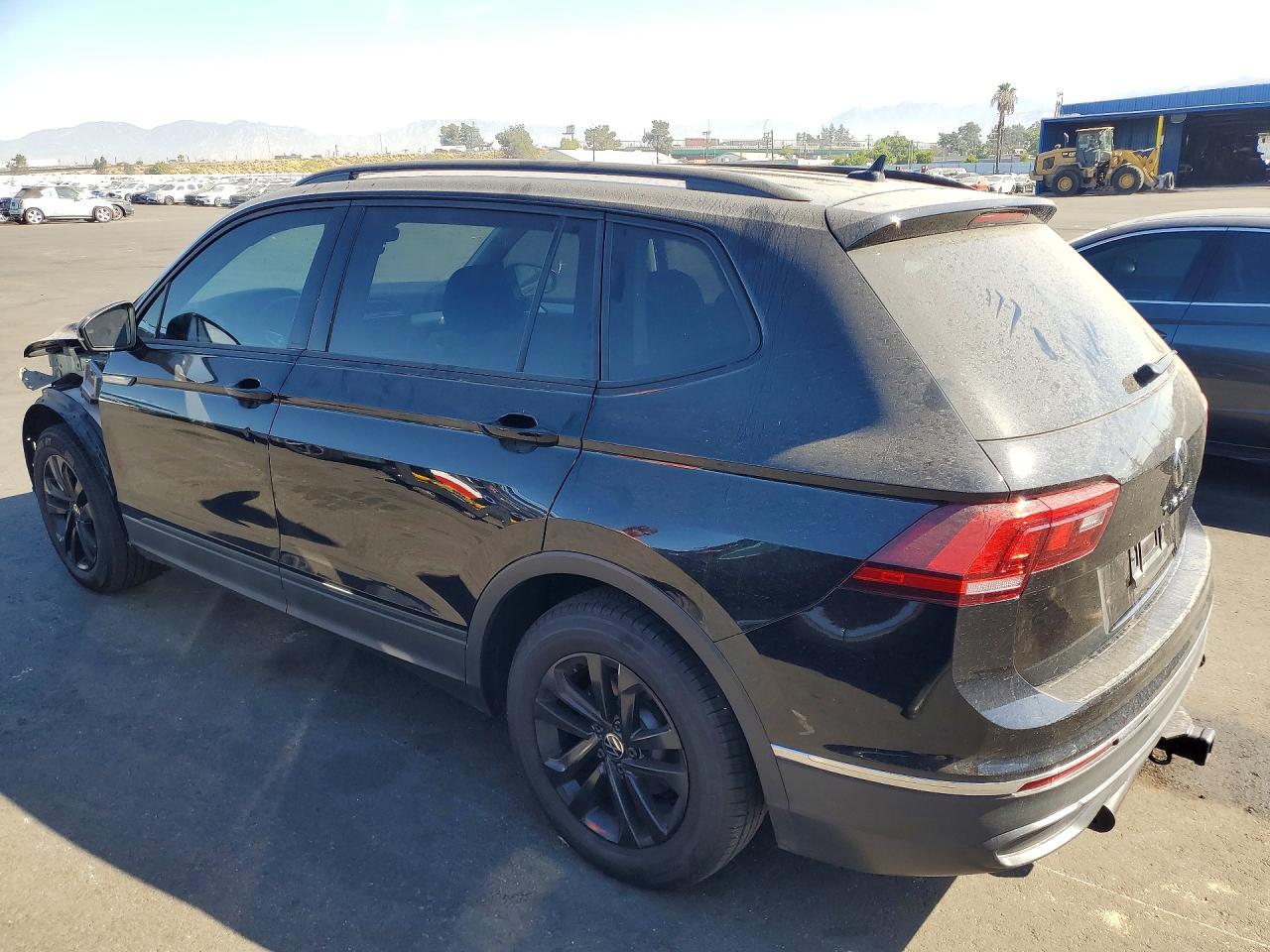 2024 Volkswagen Tiguan S - Фото 2
