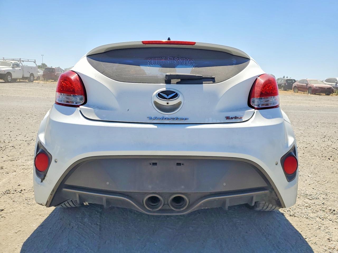 2016 Hyundai Veloster Turbo - Image 6
