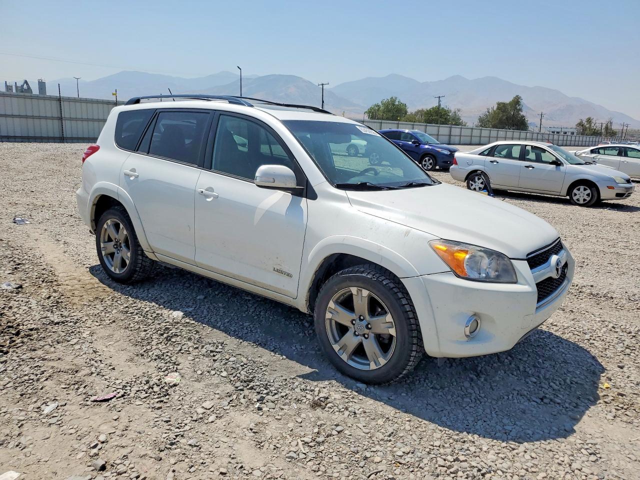 2012 Toyota Rav4 Limited - Image 4