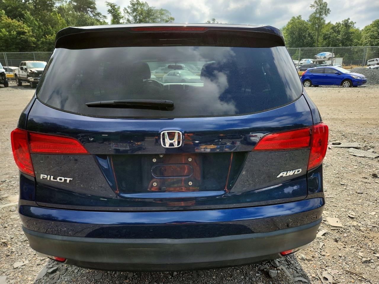 2018 Honda Pilot Ex - Image 6