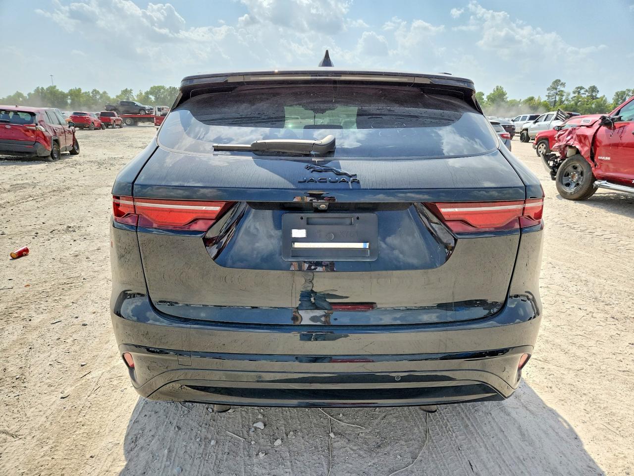 2025 Jaguar F-Pace R-Dynamic S - Image 6