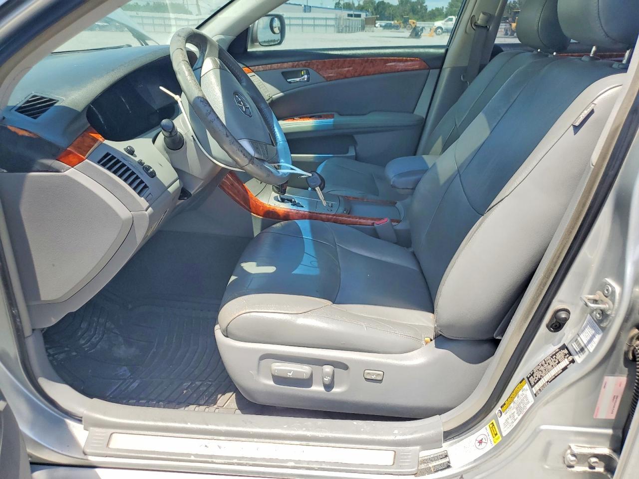 2005 Toyota Avalon Xls - Image 7