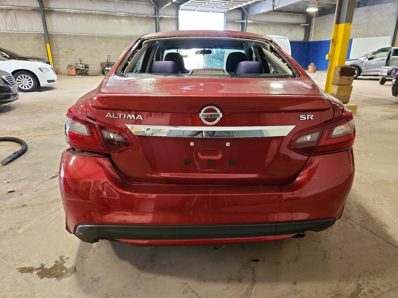 2017 Nissan Altima 2.5 Sr - Image 6