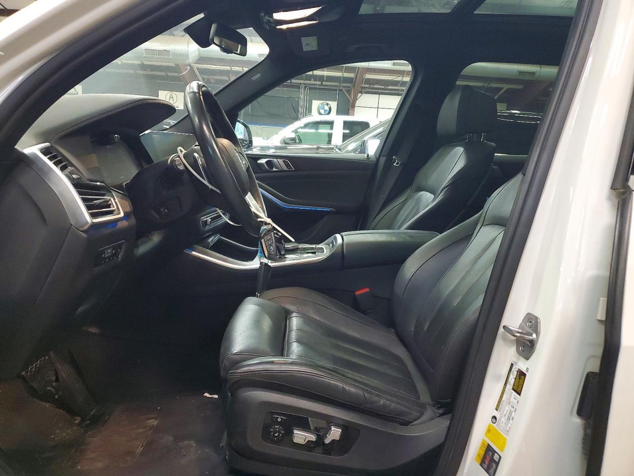 2022 BMW X5 xDrive45E - Image 7