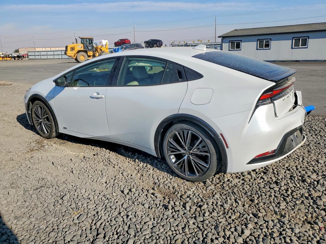 2024 Toyota Prius Xle - Фото 2