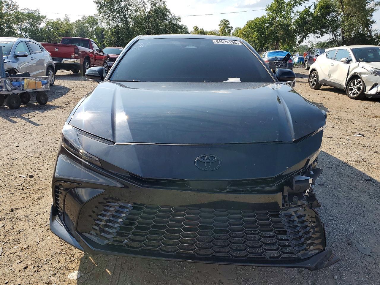 2026 Toyota Camry Nightshade - Фото 5