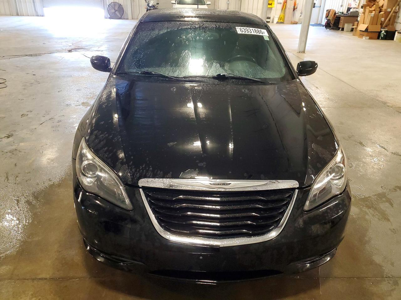 2011 Chrysler 200 S - Image 5
