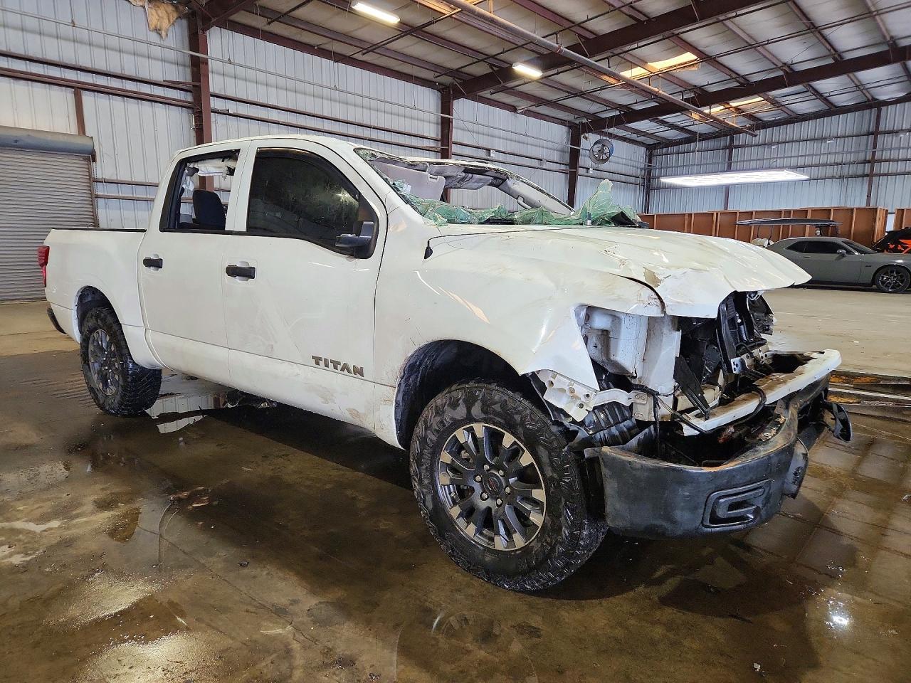 2019 Nissan Titan S - Фото 4
