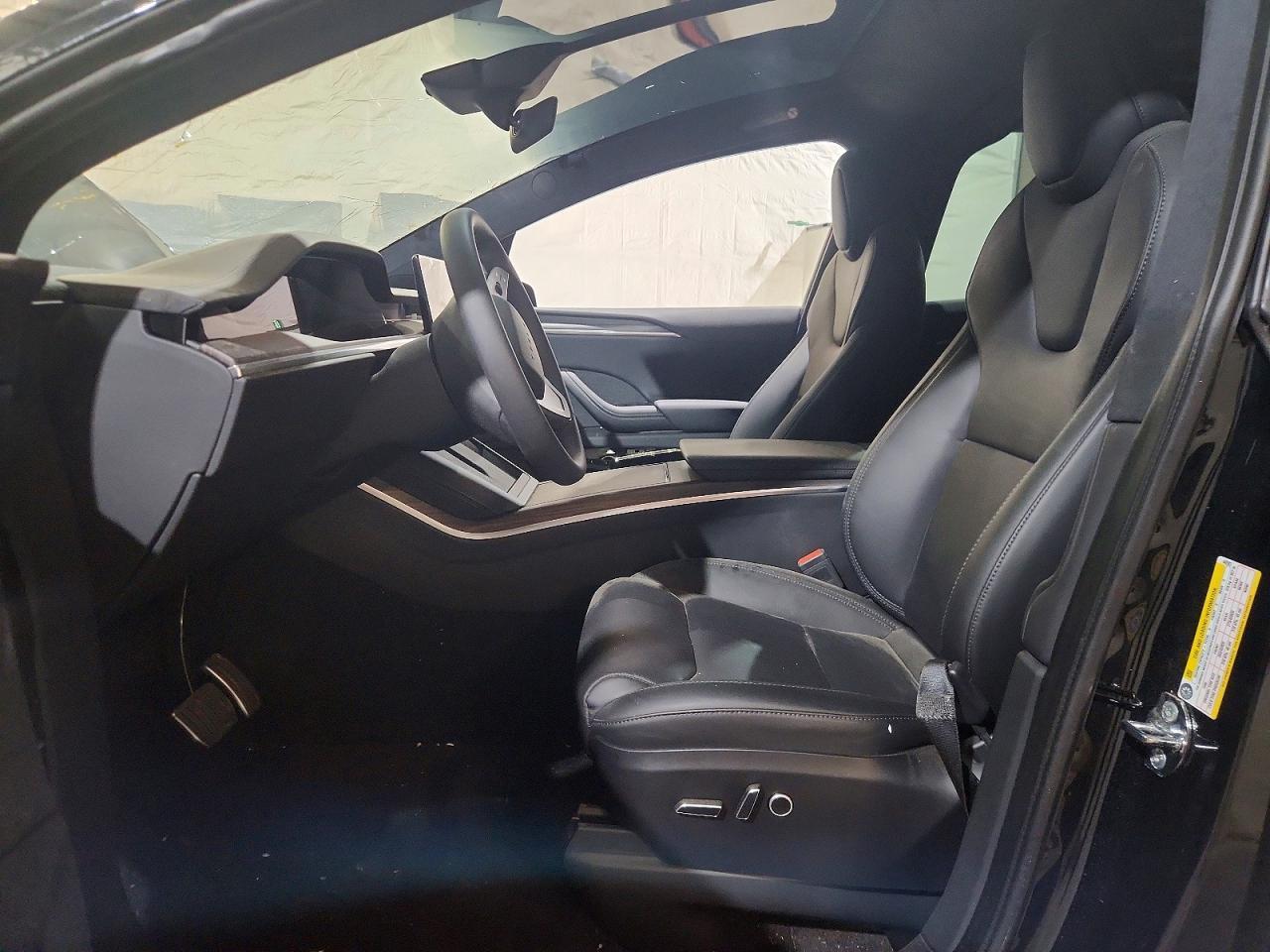 2024 Tesla Model X - Фото 7