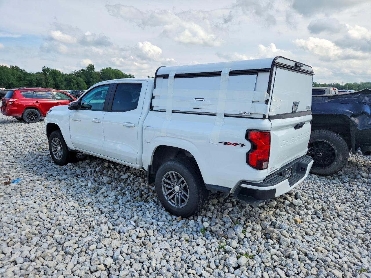 2023 Chevrolet Colorado Lt - Image 2