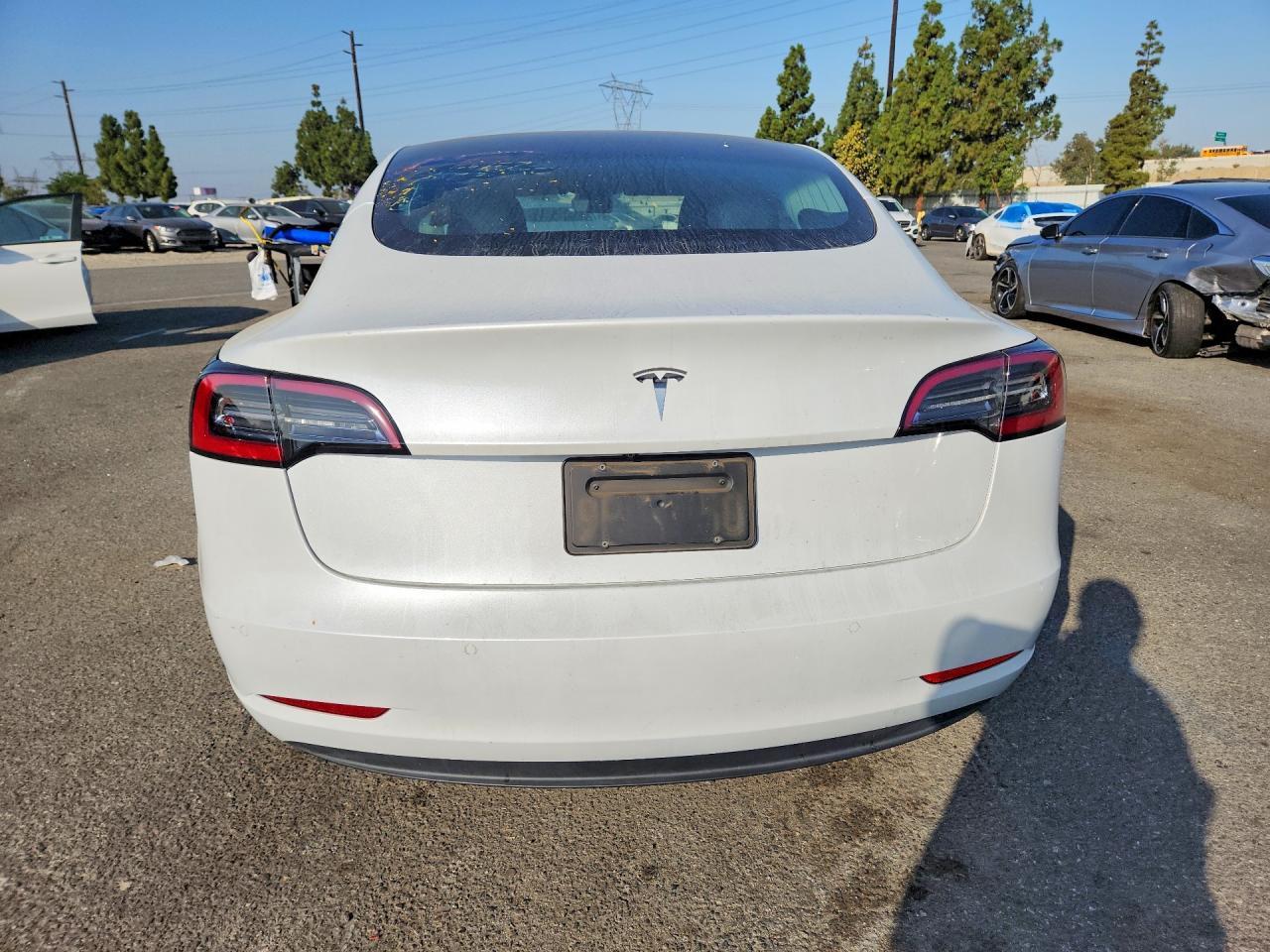 2020 Tesla Model 3 - Фото 6