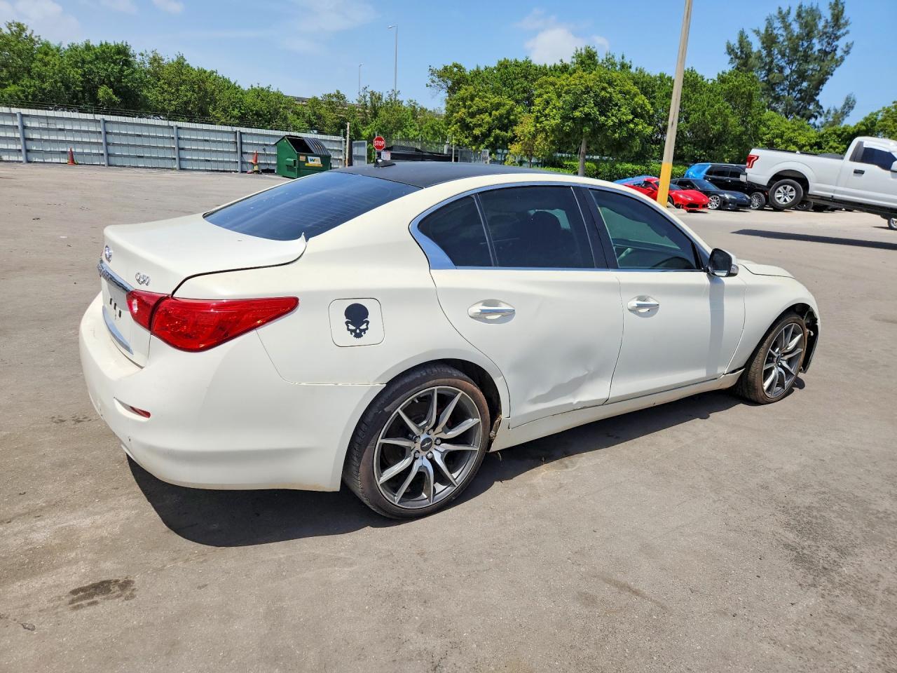 2017 Infiniti Q50 2.0T - Image 3