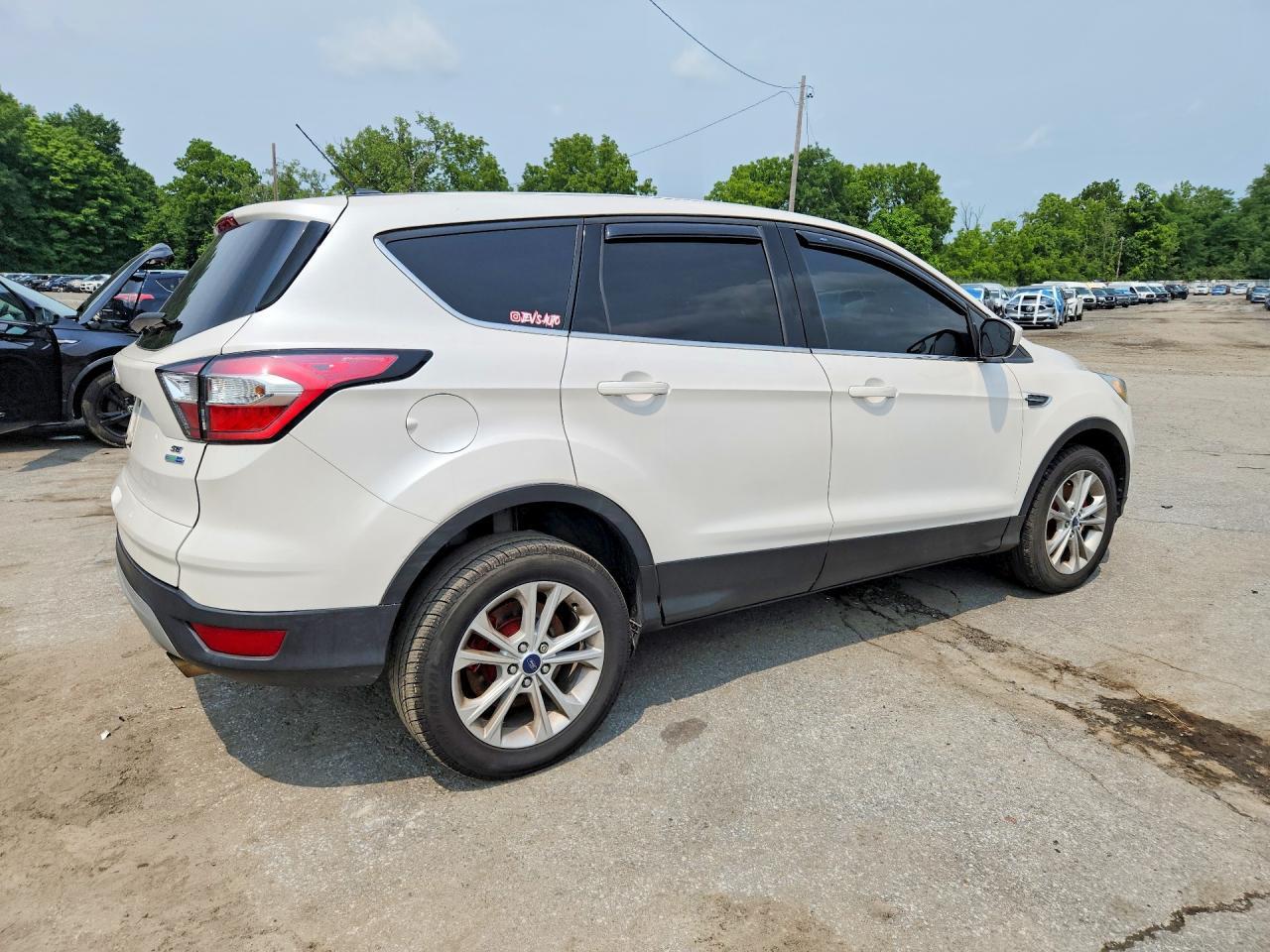 2017 Ford Escape Se - Фото 3