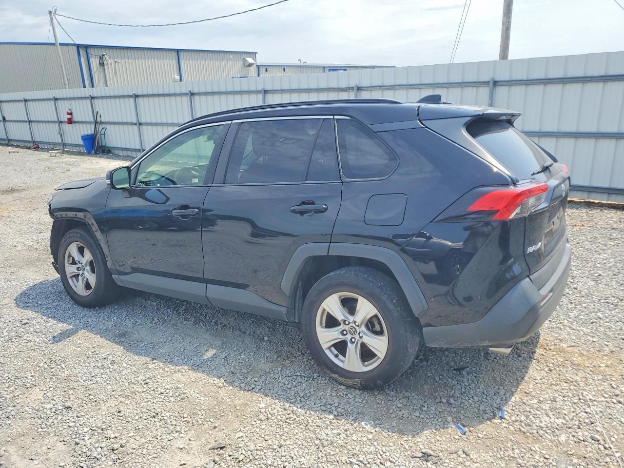 2019 Toyota Rav4 Xle - Фото 2