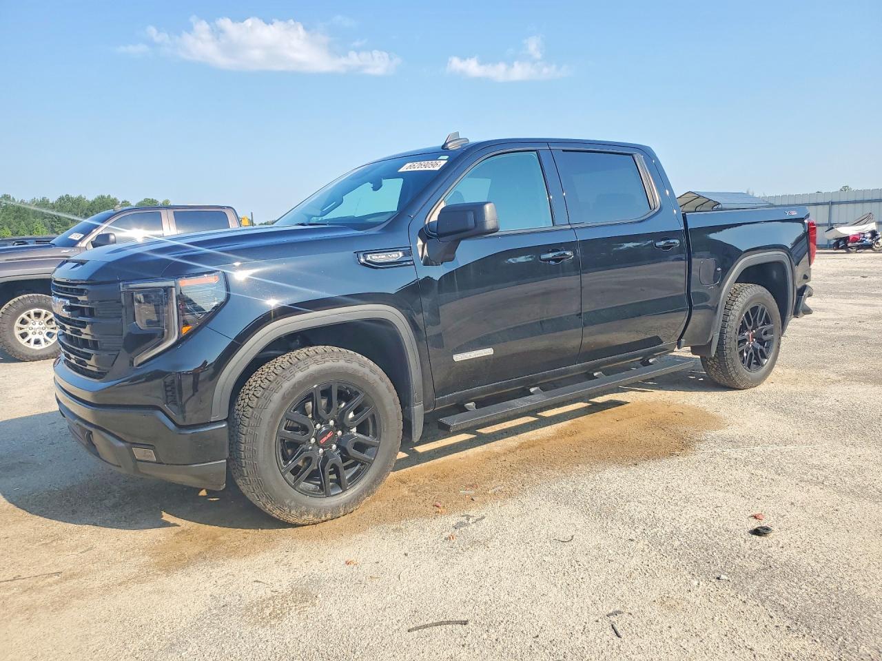 2024 GMC Sierra K1500 Elevation