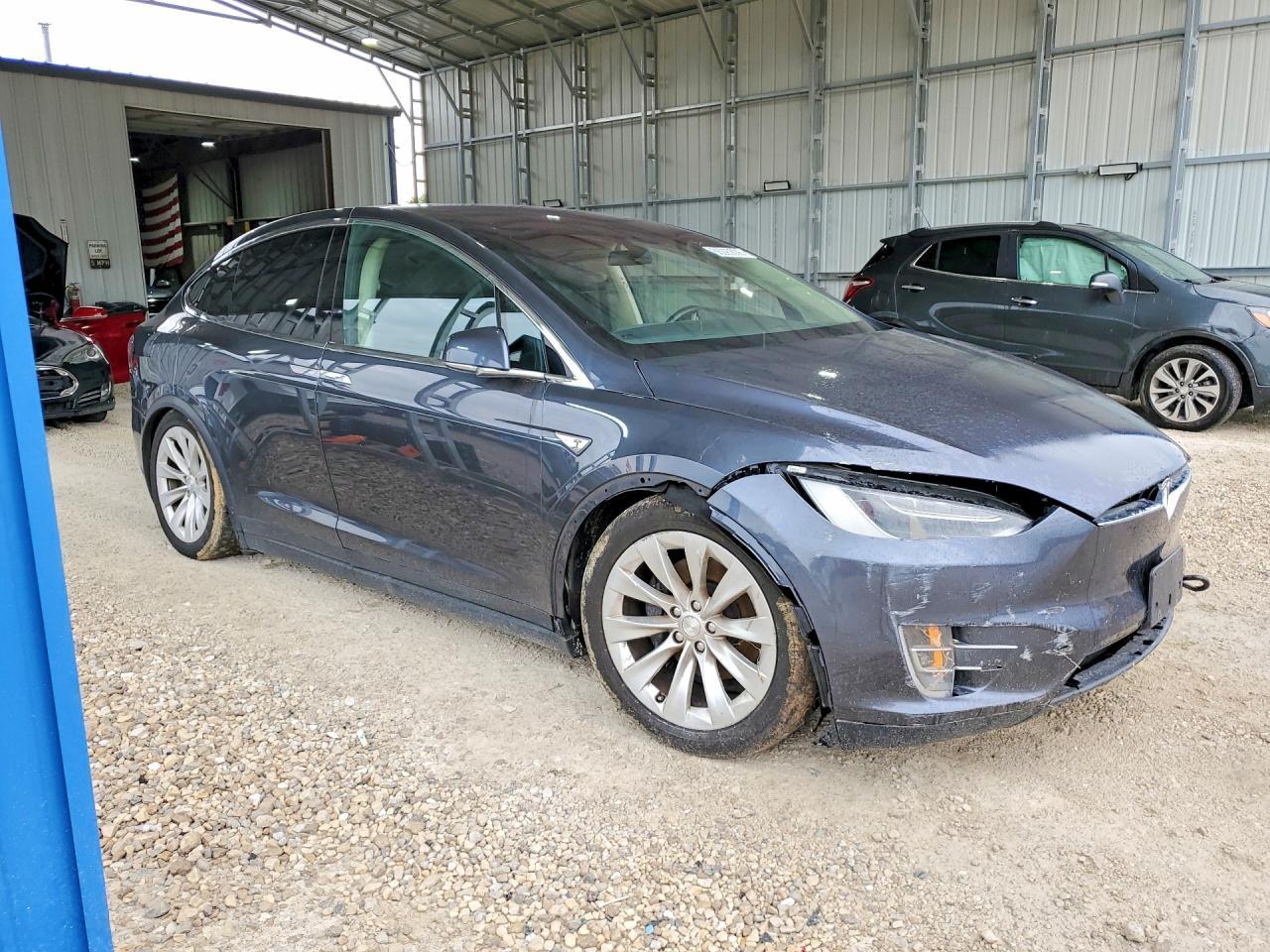2016 Tesla Model X - Image 4