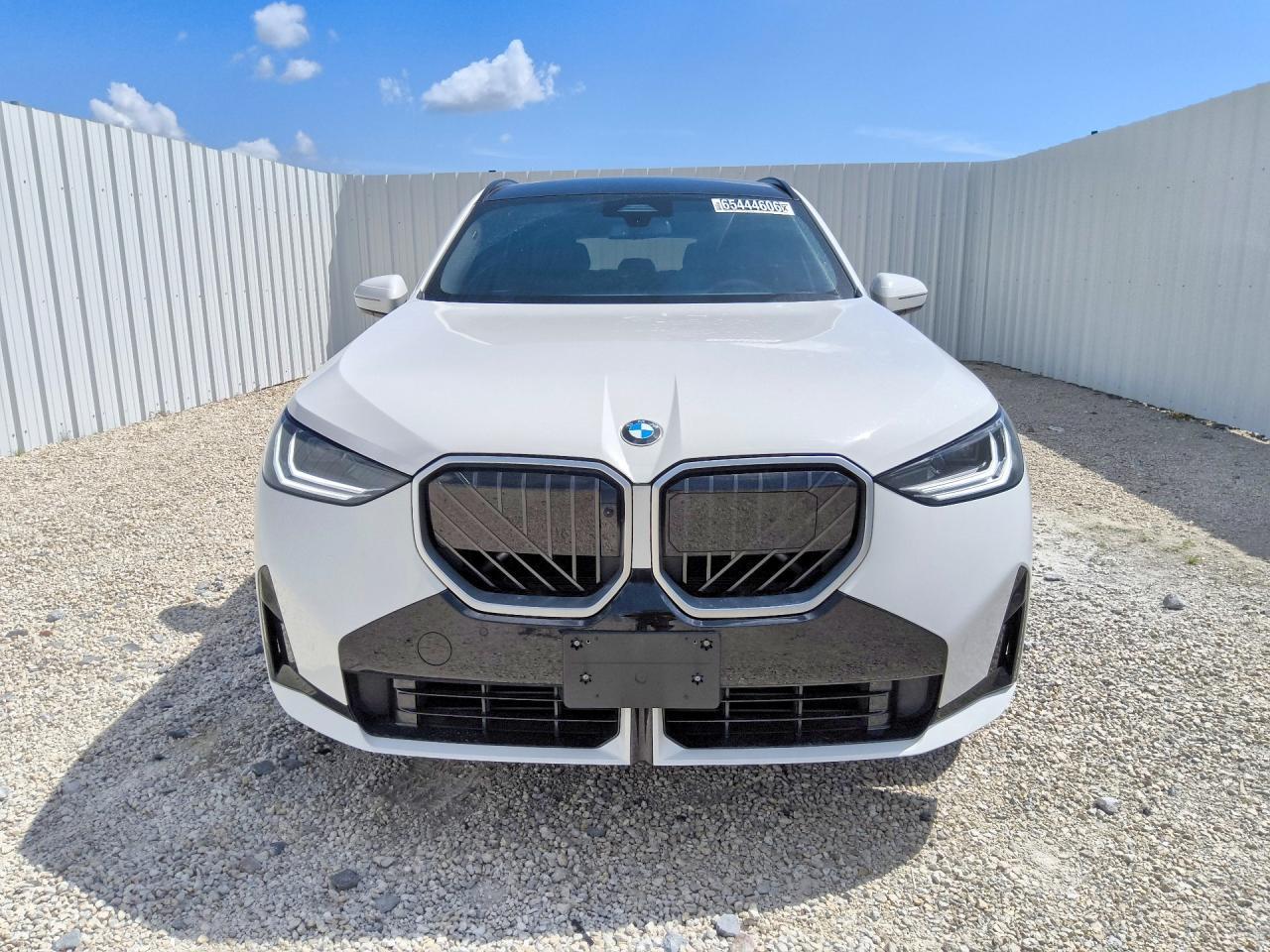 2025 BMW X3 30 xDrive - Image 5