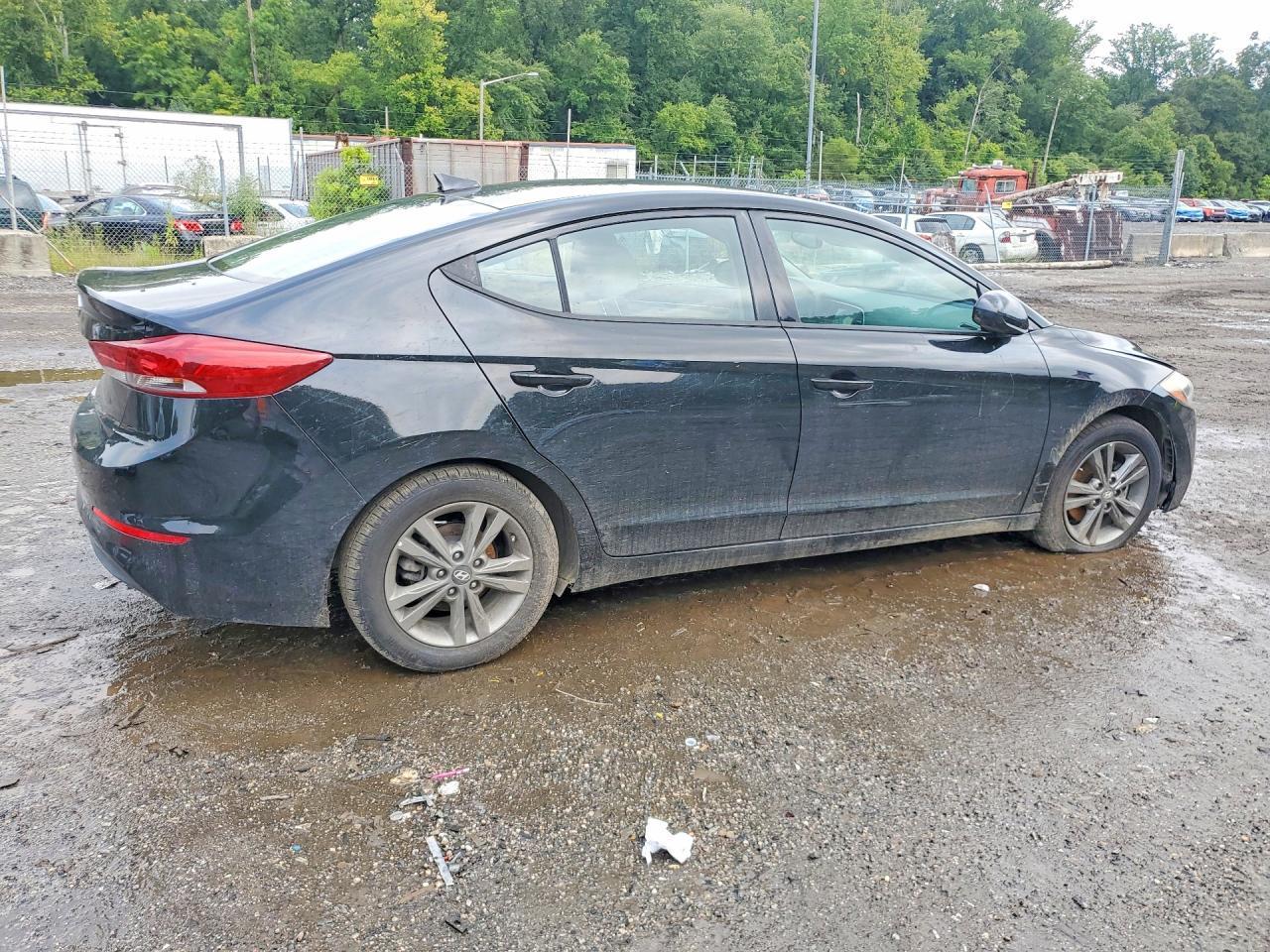 2018 Hyundai Elantra Sel - Фото 3