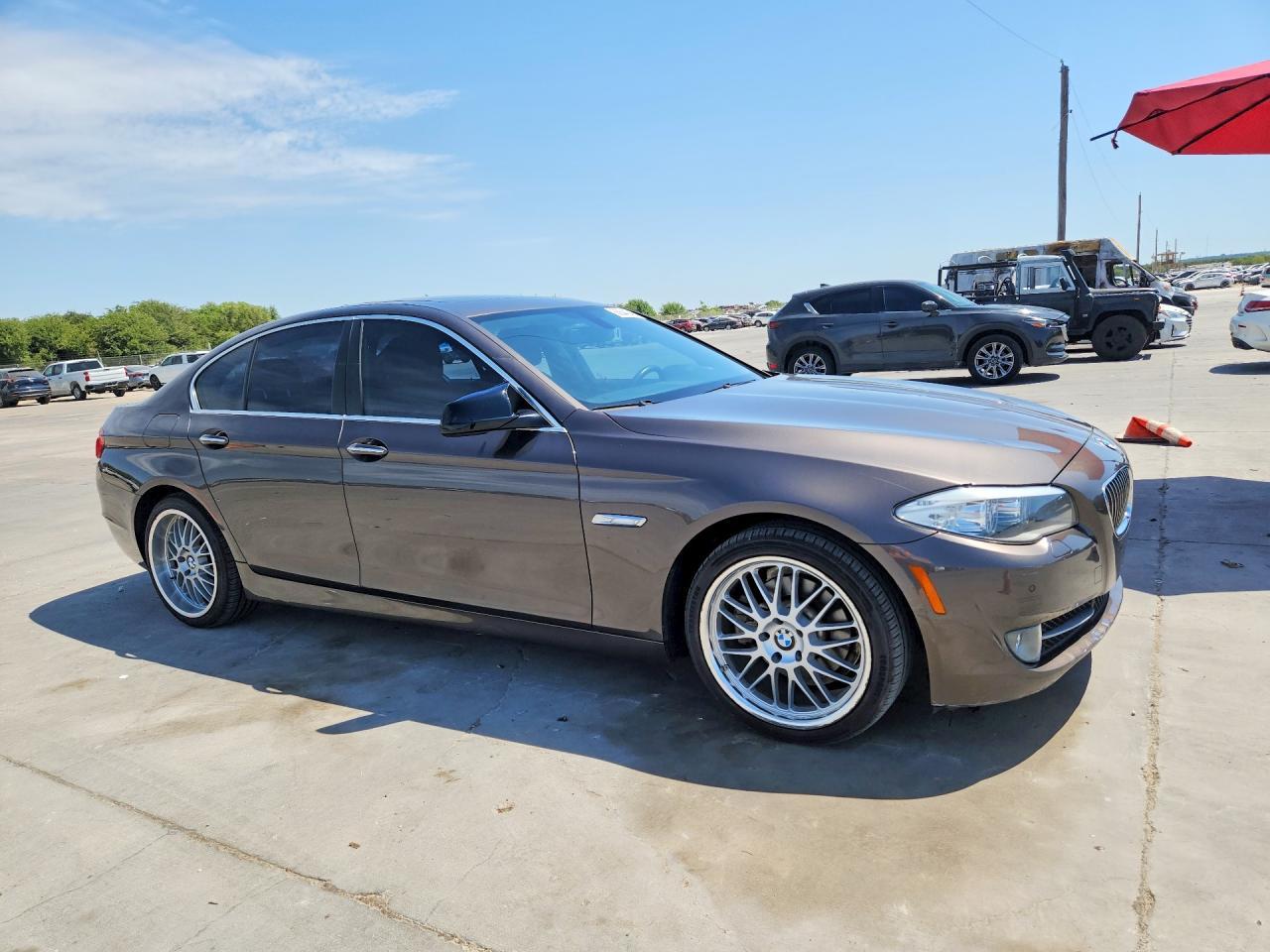 2013 BMW 528 I - Image 4