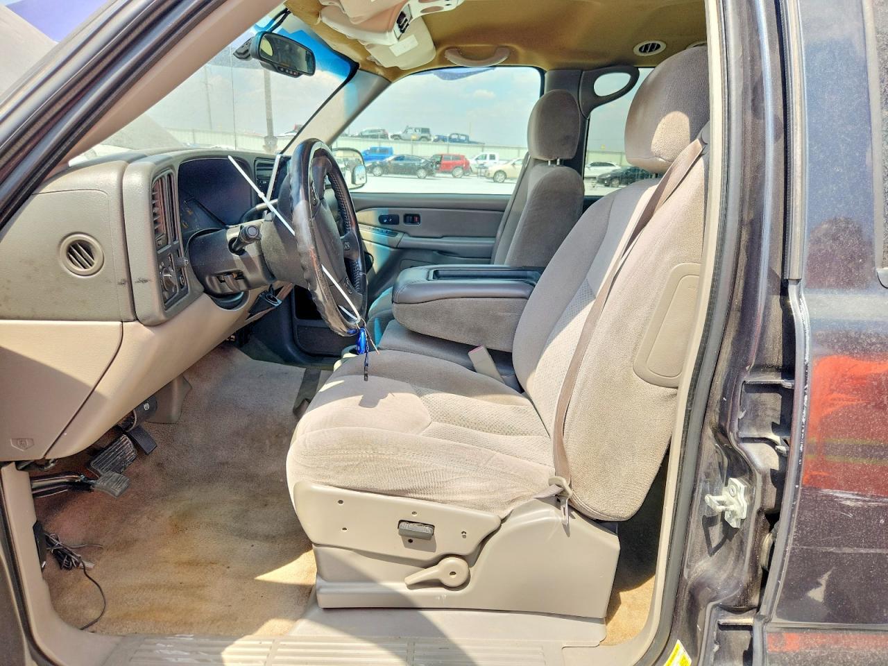2006 Chevrolet Suburban C1500 - Image 7
