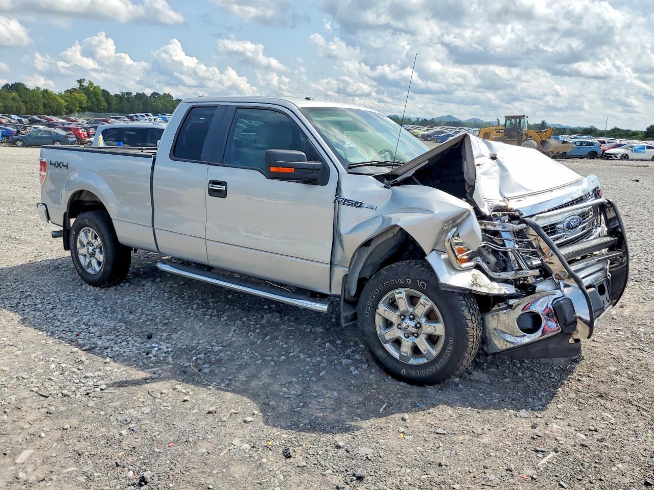 2014 Ford F150 Super Cab - Image 4