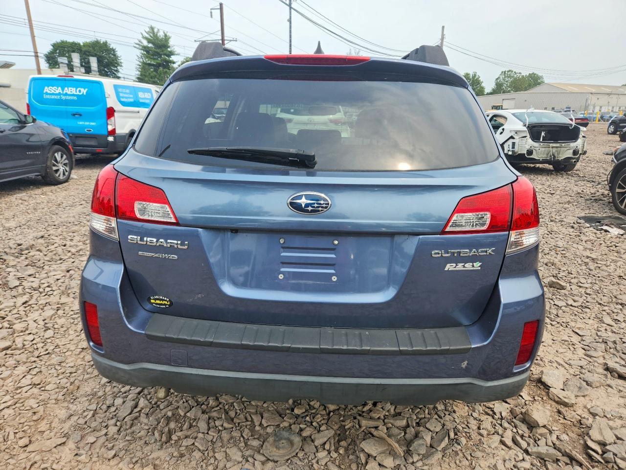 2013 Subaru Outback 2.5I Limited - Фото 6