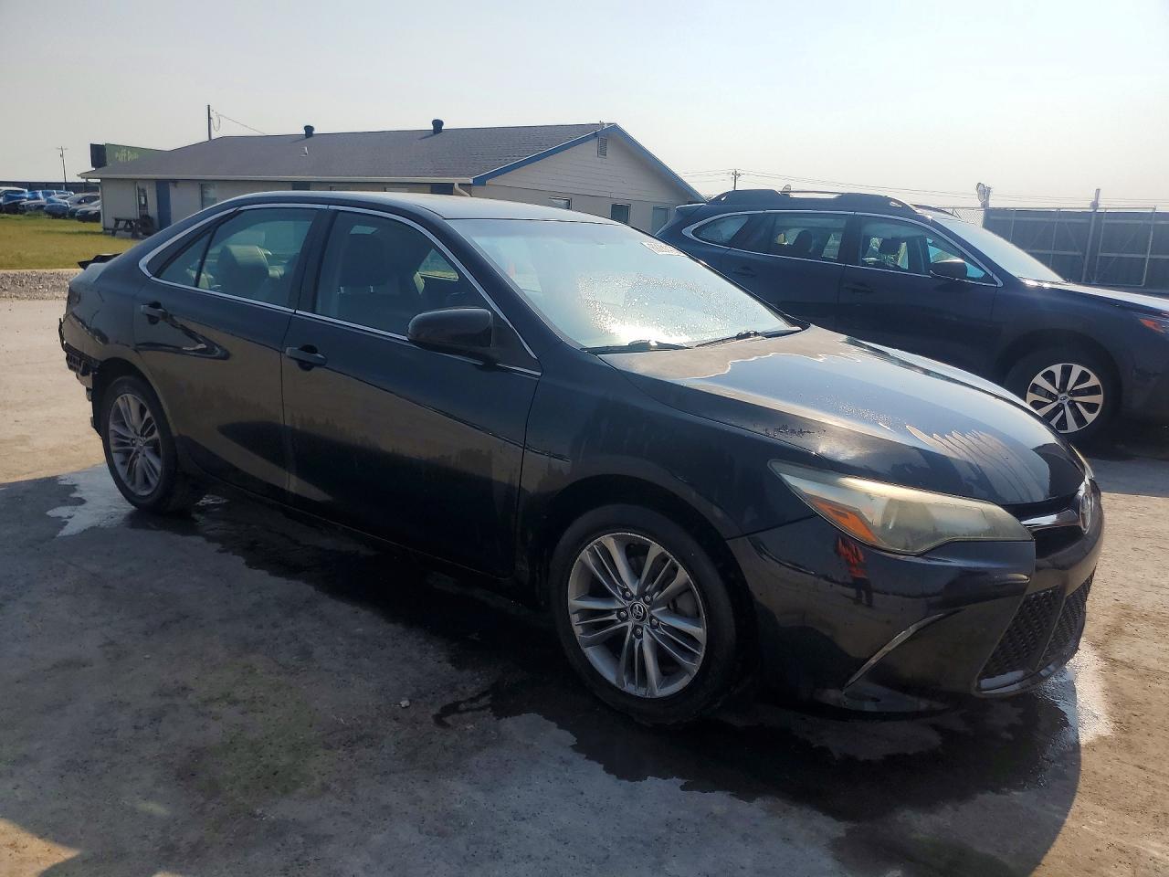 2015 Toyota Camry Se - Image 4