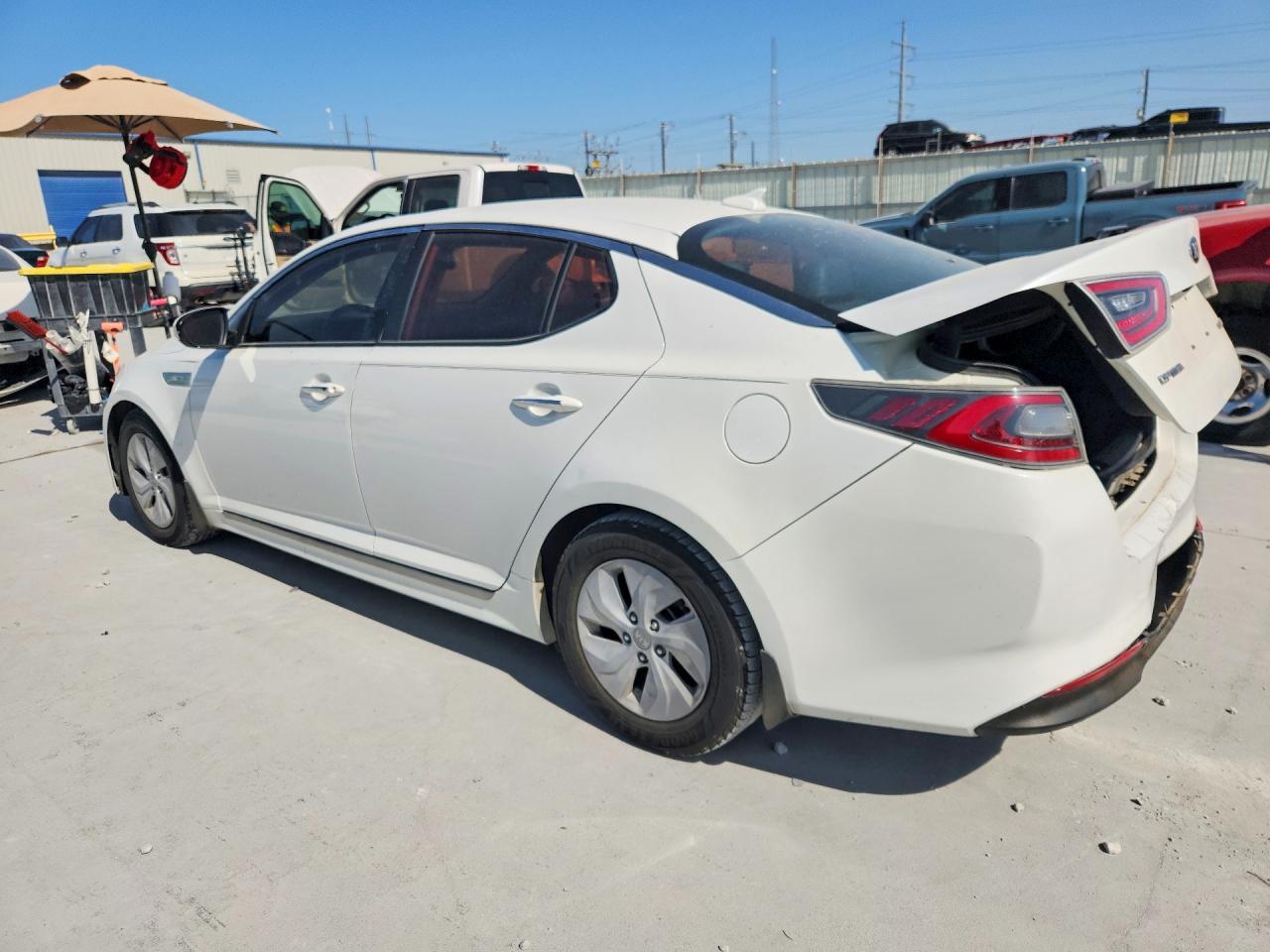 2015 Kia Optima Hybrid - Image 2