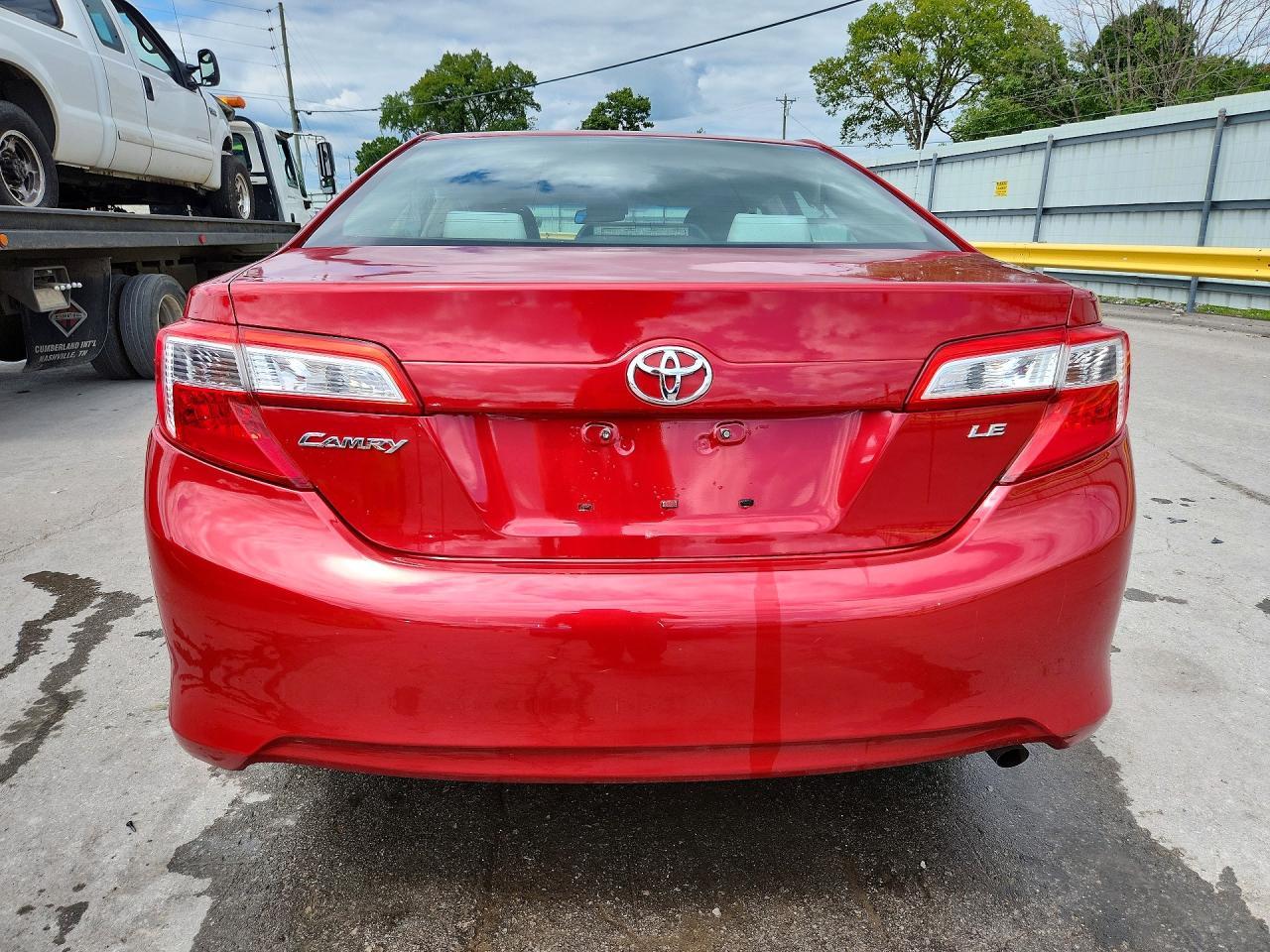 2014 Toyota Camry Le - Image 6