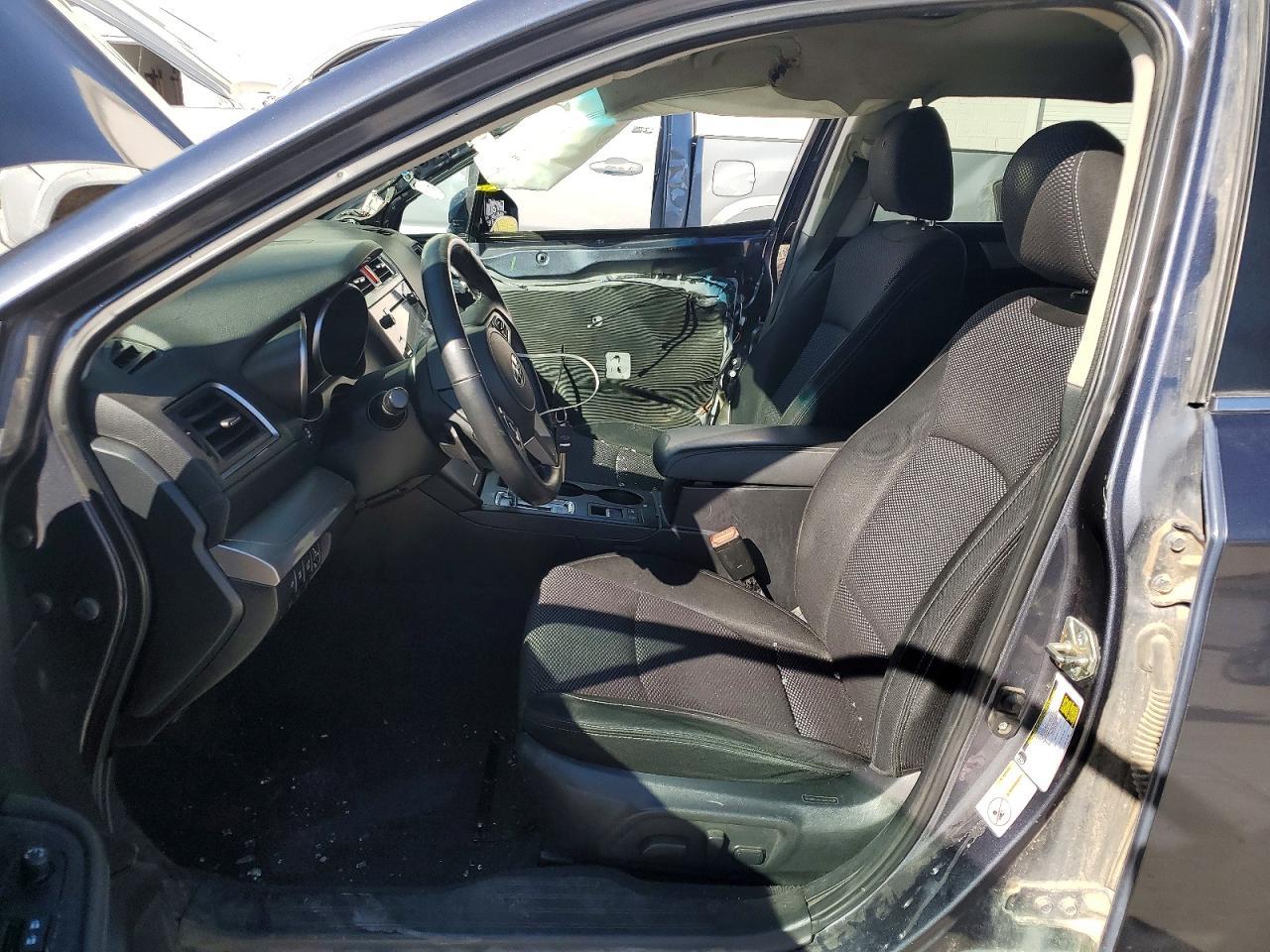 2016 Subaru Outback 2.5I Premium - Image 7