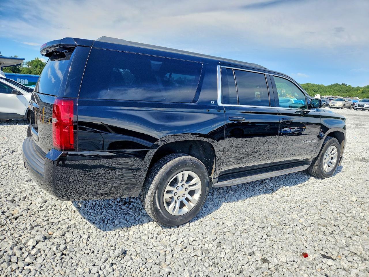 2018 Chevrolet Suburban K1500 Lt - Фото 3