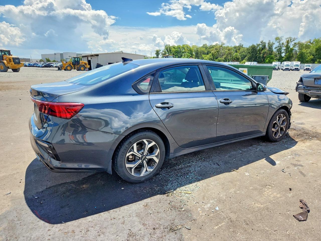 2020 Kia Forte Lxs - Image 3
