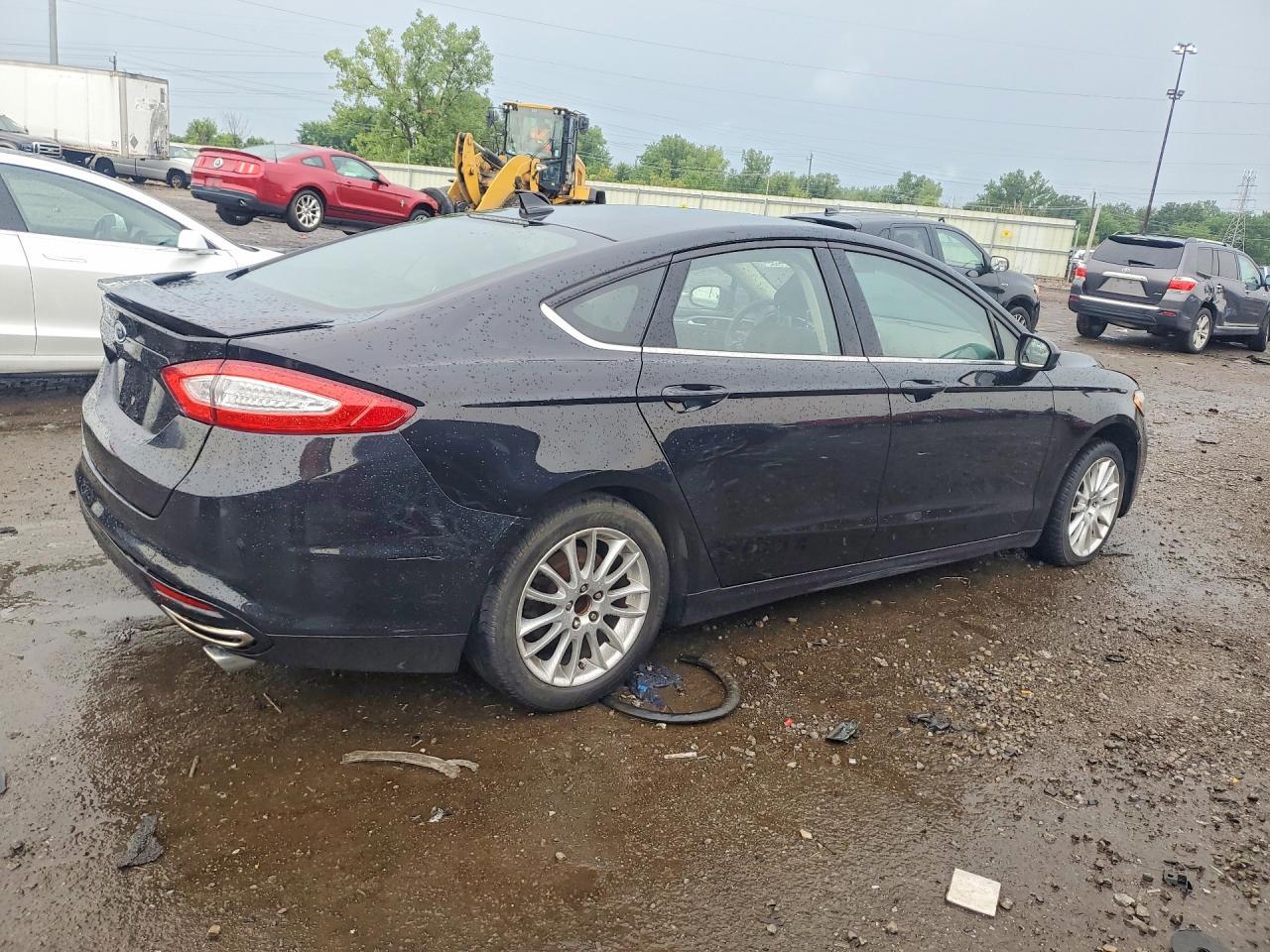 2020 Ford Fusion Se - Фото 3