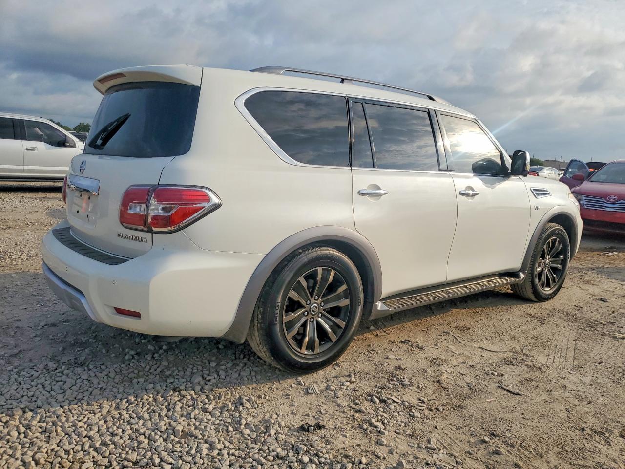 2018 Nissan Armada Platinum - Фото 3