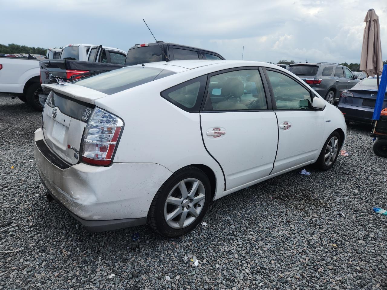 2009 Toyota Prius Touring - Image 3