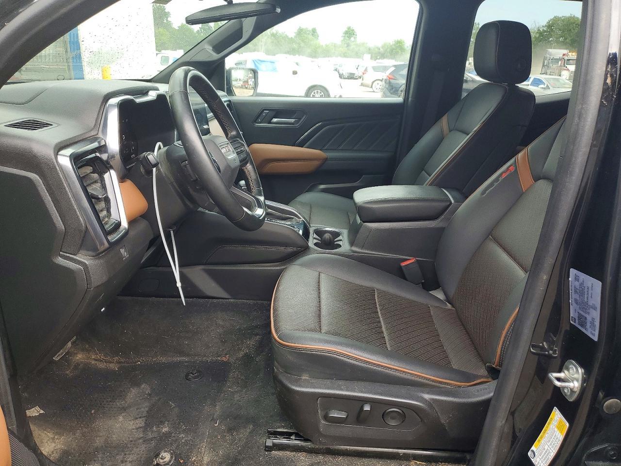 2024 GMC Canyon At4 - Фото 7