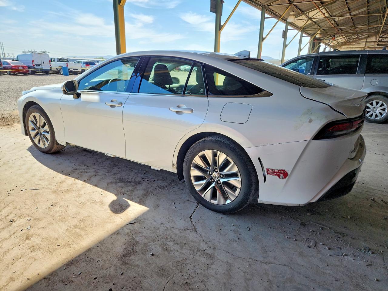 2023 Toyota Mirai Xle - Image 2